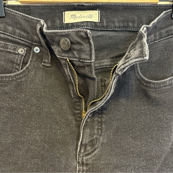 Madewell Cali Demi-Boot Jeans in Bayland Wash:
Raw-Hem Edition , sz : 28 - Picture 11 of 11